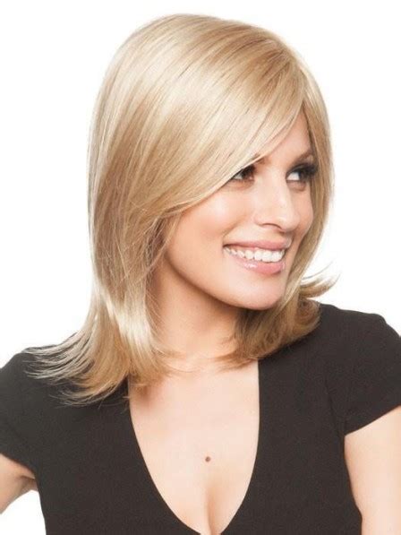 Shoulder Length Straight Wigs With Side Swept Textured Bangs