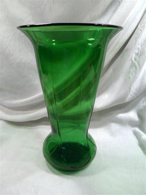 Cambridge Vase Emerald Green Glass Large Tall Vintage