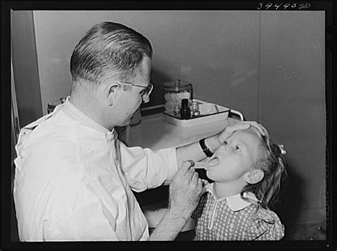 Vintage Pictures Of Doctors At Work ~ Vintage Everyday