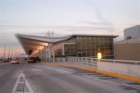 midway international airport chicago sowlat