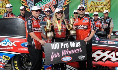 Women Racers Are Dominating Nhra Drag Racing In 2014