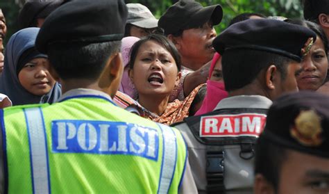 Reacting To Is Atrocities Indonesia Claims To Be A Model