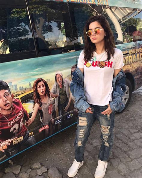 Hania Amir Has Proven That She Can Look Absolutely