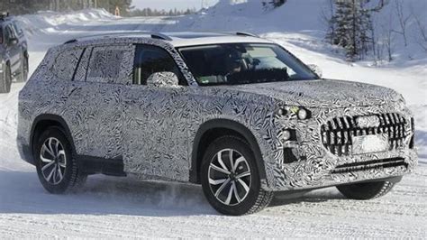 audi  suv previewed  spy images design details revealed