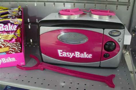 4 Easy Bake Oven 10 Classic Toys That Could Kill You Howstuffworks