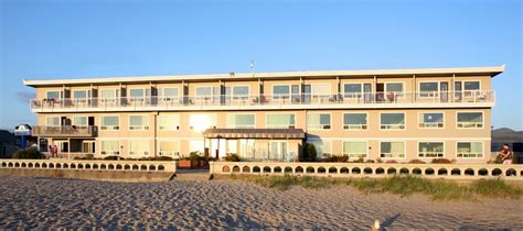 seaside  lodging oregon hotel  seashore inn   beach
