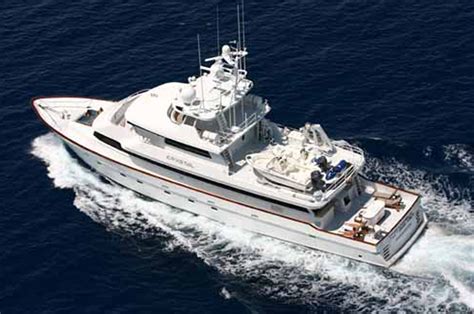 hybrid luxury fishing yacht  san diego ca mccarter design