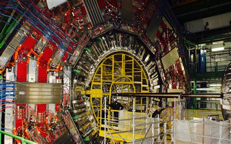 world largest physics lab praxilabs
