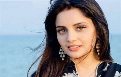 pakistani actress armeena khan nominated in uk s acta awards such tv
