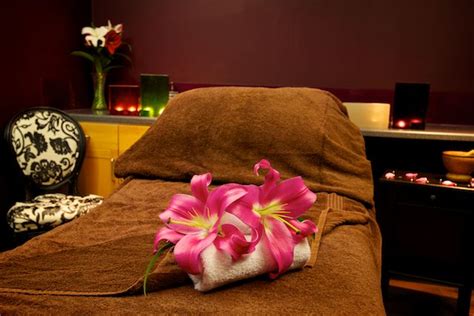 gallery crowne spa chester    chester city centre spa