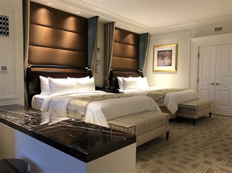 palazzo las vegas review  suite elegant luxury