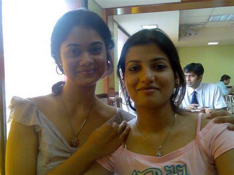 me n my likes cute indian college girls various pictures