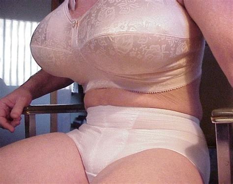 fucking in girdles tubezzz porn photos