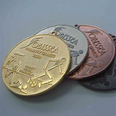 circular medals bespoke custom medals  badges