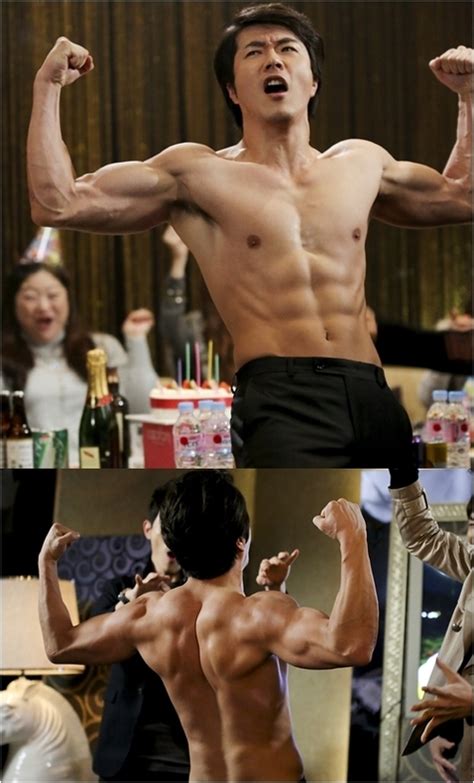 俳優クォン・サンウ、驚異の筋肉ボディー！ 「5秒のために2カ月間…」 joongang ilbo 中央日報