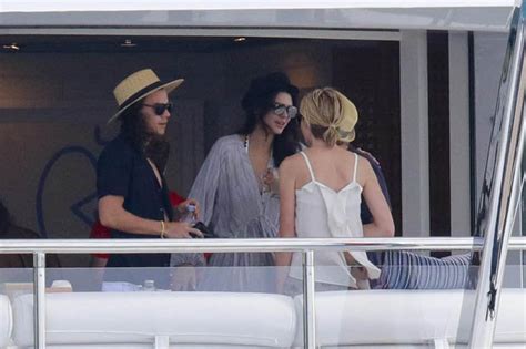 kendall jenner has found herself centre of lesbian rumours after harry