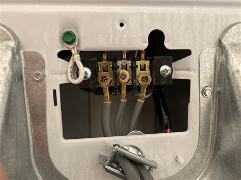 What Is The Definitively Correct Way To Hook Up A 3 Prong Electrical