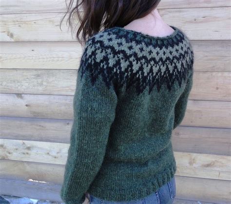 the 25 best icelandic sweaters ideas on pinterest handmade sweater knitting designs nordic