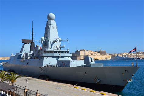 royal navy type  destroyer hms daring   malta