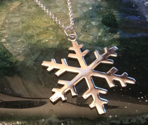 large snowflake pendant  sterling silver