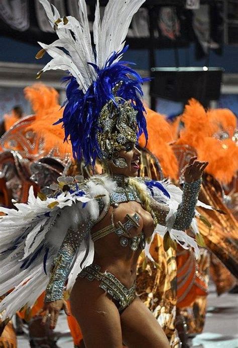 Rio De Janeiro Carnival Is Now In Full Effect 27 Pics