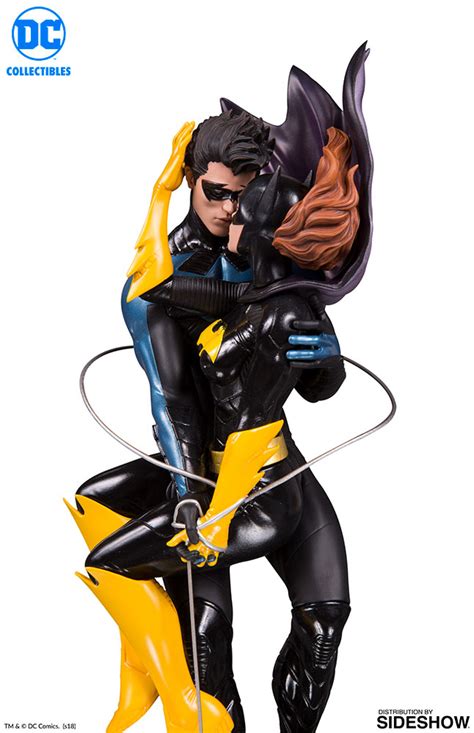 Dc Comics Nightwing And Batgirl Statue By Dc Collectibles