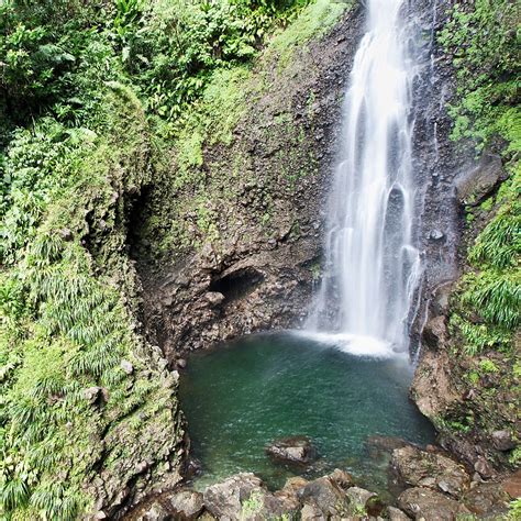 middleham falls one of the nicest and tallest waterfalls in dominica