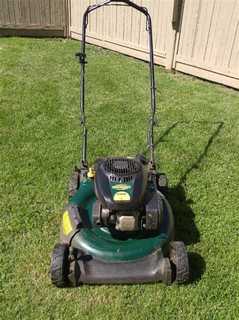 yardworks  lawnmower saanich victoria