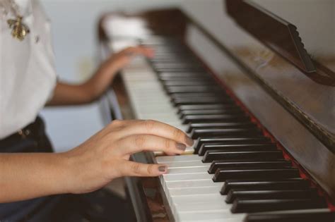 person playing piano royalty  stock photo