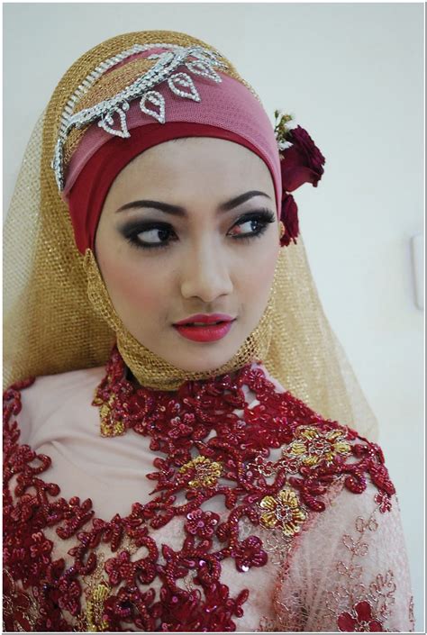 model hijab pengantin  wajah bulat  tembem