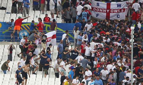 russian hooligans stark warning for english world cup travellers uk