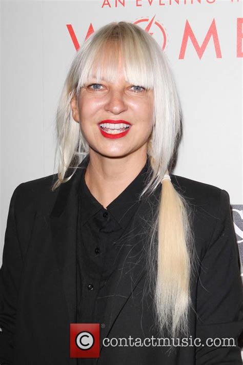 Mysterious Sia Reaches First Billboard No 1 With 1000