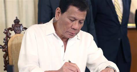 Duterte Inks Fist Bill Into Law Philippine News Agency