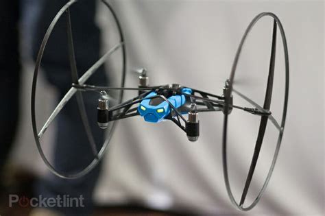 parrot minidrone  leaping sumo remote control bots tear  ces