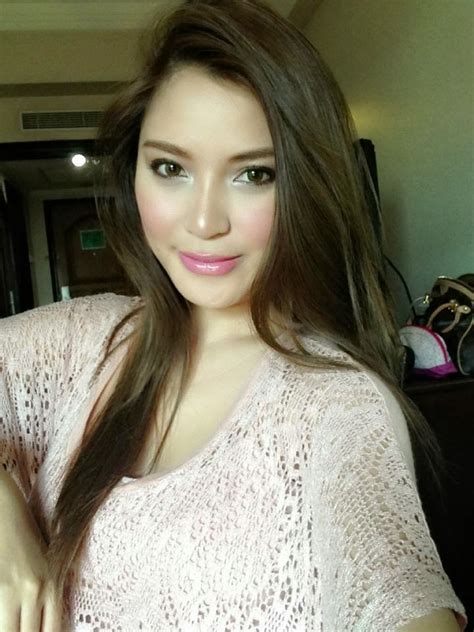 Sensual Pinays Nathalie Hayashi Lovely Selfie Pics