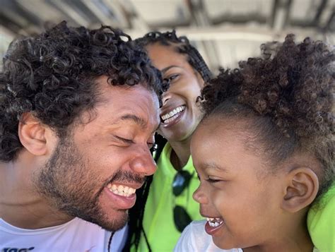 ciara s video of russell wilson doing their daughter s hair is adorable