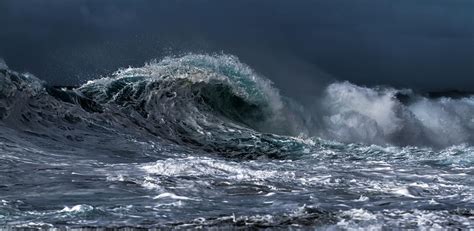 Rough Wave Photograph By Kelly Headrick