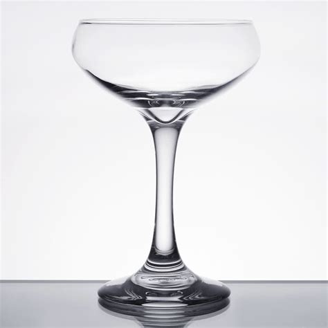 Rent Coupe Glass Service For Toronto And Ontario 180 Drinks