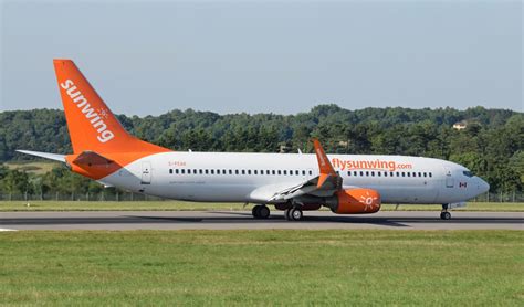 sunwing airlines reservations flight booking cancellation