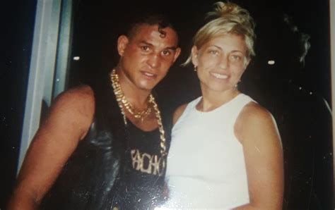 pin  shelly salemassi  hector macho camacho fiance pearl necklace hector