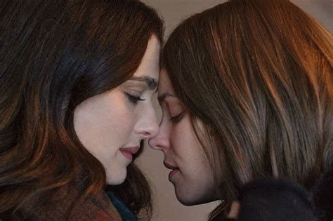 disobedience shows hollywood still doesn t understand how to tell a lesbian love story scene