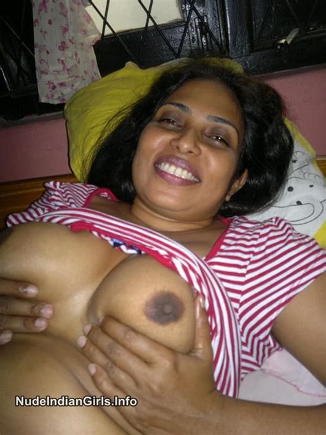 xossip aunty boobs nipple datawav