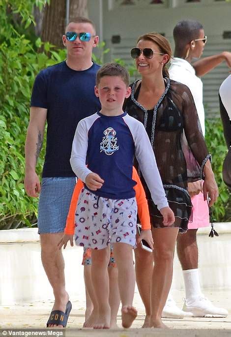 coleen rooney shows off her fabulous figure in barbados