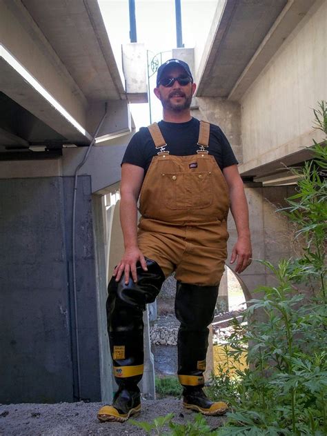 Pin By Jay Smith On Men In Overalls Coveralls Men In Overalls