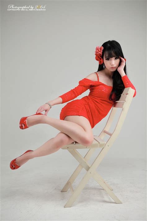 Im Soo Yeon 임수연 Is Modelling In A Hot Red Ruffle Dress