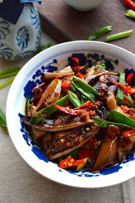 chinese eggplant with garlic sauce the woks of life