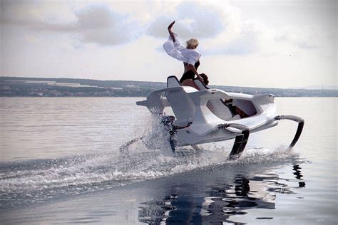 quadrofoil electric hydrofoil personal watercraft lets  fly  water     knots
