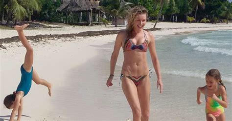 Rebecca Romijn Hottest Celebrity Bikini Bodies Jessica