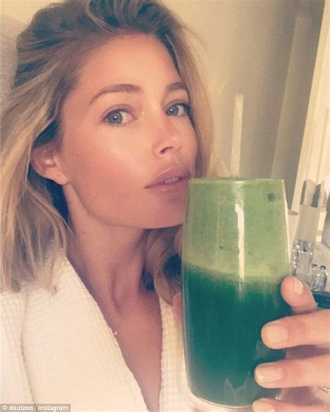 Doutzen Kroes Flaunts Her Enviably Taut Stomach On Instagram Daily