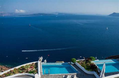 perfect reasons  visit santorini top travel lists